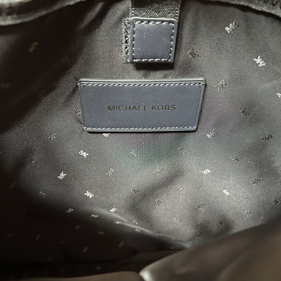 Michael Kors Greyson Large Backpack MK Admiral/Pale Blue - Picture 7 of 14